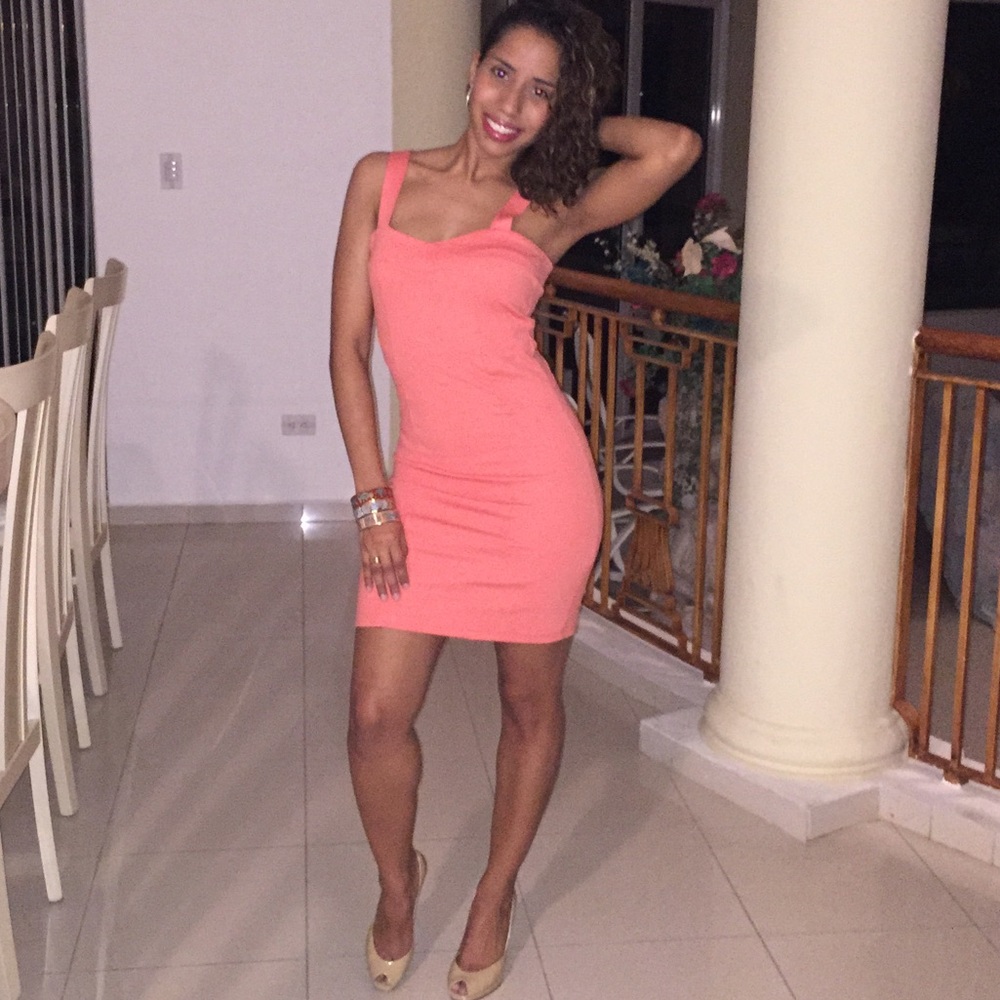 CORAL BODYCON DRESS SIZE XS